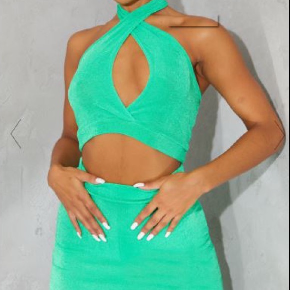 Pretty Little Thing Green Two Piece Set - worn once. Top size 4. Bottoms 2. - Picture 3 of 4